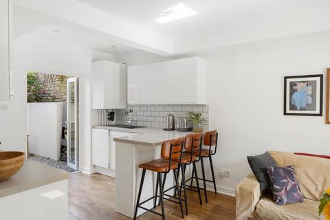 30d Shakespeare Road, Acton, London, W3 6SJ