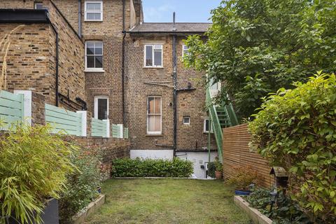 30d Shakespeare Road, Acton, London, W3 6SJ