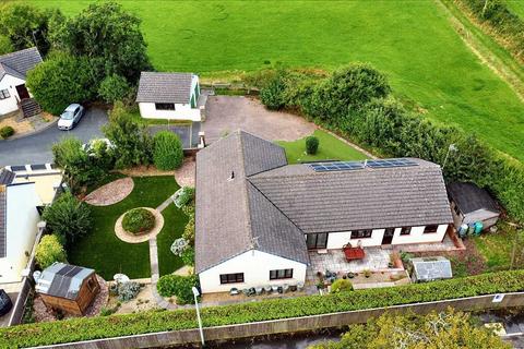 3 bedroom detached bungalow for sale, 1 Springfield Road