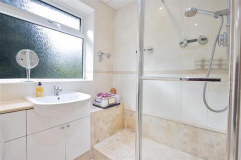 11 Amesbury Close, Chesterfield, S41 8PJ
