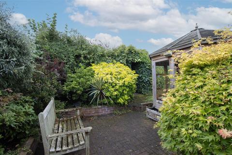 11 Amesbury Close, Chesterfield, S41 8PJ