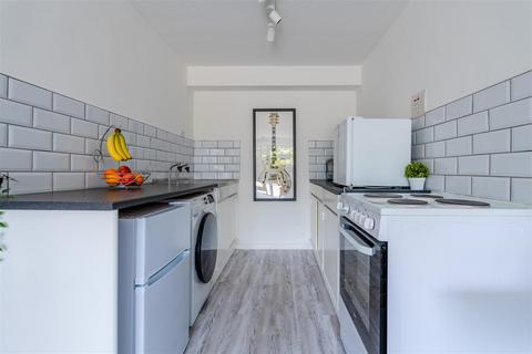 1 bedroom flat for sale, Temple Street, Keynsham, Bristol