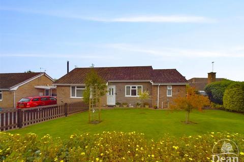 2 bedroom detached bungalow for sale, Mushet Place, Coleford