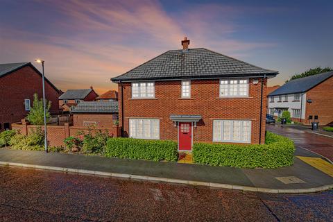 4 bedroom detached house for sale, Crowleygreen Gardens, Appleton Thorn,