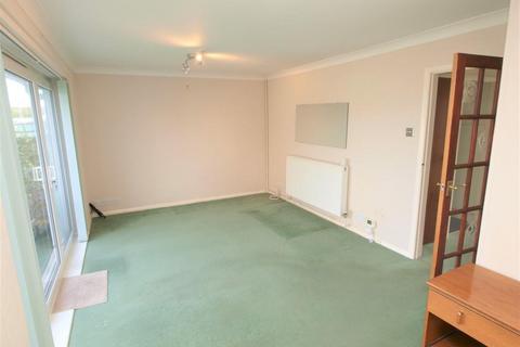 8 Croft Close, Polegate, BN26 5LE