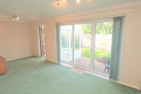 8 Croft Close, Polegate, BN26 5LE