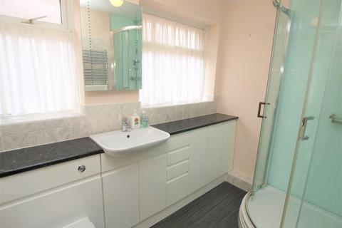 8 Croft Close, Polegate, BN26 5LE