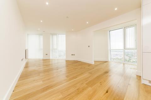 2 bedroom apartment to rent, Sky View Tower, Stratford E15