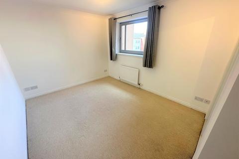 2 bedroom flat to rent, Marine Parade, Dundee, DD1