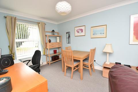 2 bedroom ground floor flat for sale, Gillingham, Dorset, SP8