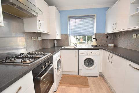 2 bedroom ground floor flat for sale, Gillingham, Dorset, SP8