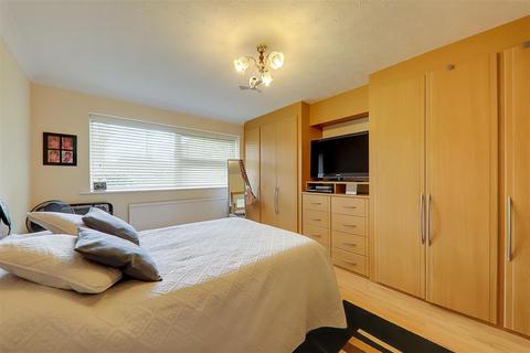 1 bedroom flat for sale, Downview Road, Worthing BN11