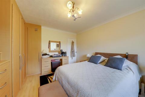 1 bedroom flat for sale, Downview Road, Worthing BN11