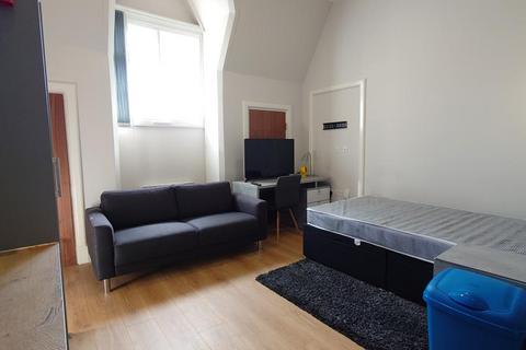 Studio to rent, Guildhall Walk, Portsmouth, PO1 2DD