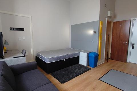 Studio to rent, Guildhall Walk, Portsmouth, PO1 2DD