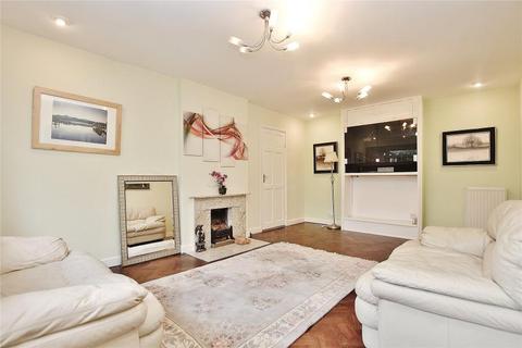undefined, Lower Guildford Road, Woking GU21