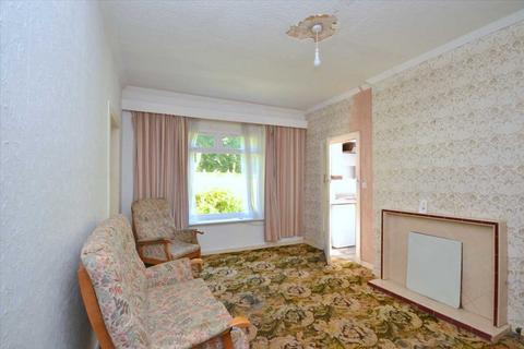 3 bedroom flat for sale, Kings Park, Glasgow G44