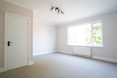 3 bedroom maisonette to rent, 18651309 Henleaze Road, Bristol