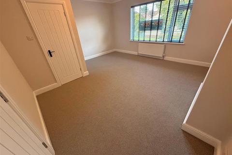 3 bedroom maisonette to rent, 18651309 Henleaze Road, Bristol