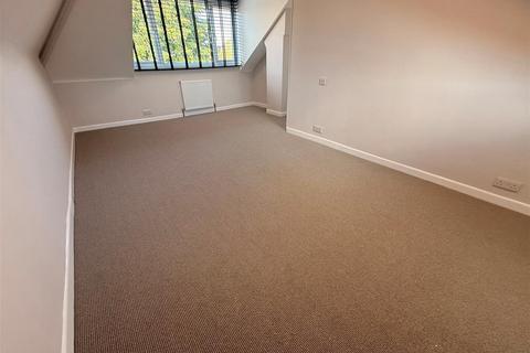 3 bedroom maisonette to rent, 18651309 Henleaze Road, Bristol