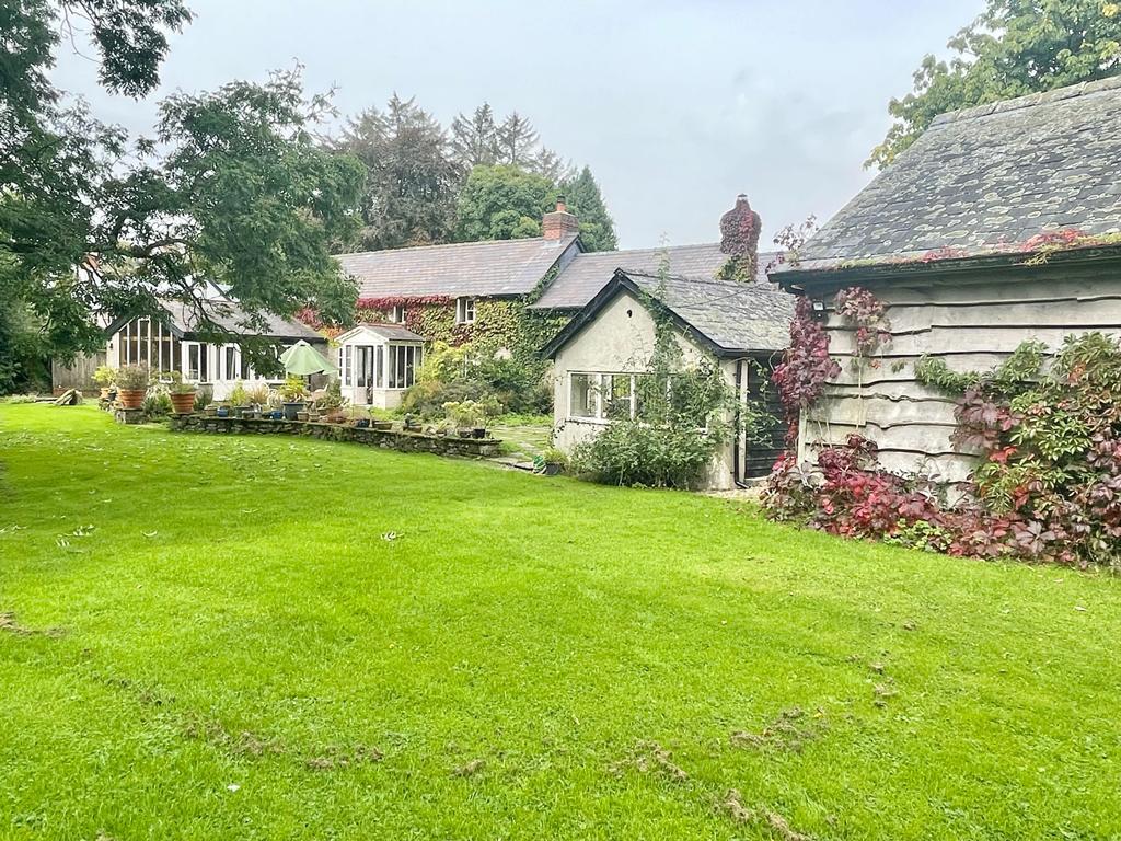 Welsh Longhouse