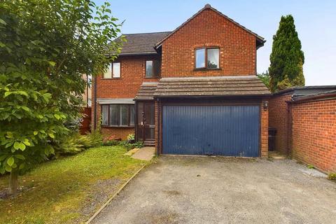 4 bedroom detached house for sale, Station Road, Fernhill Heath, Worcester, Worcestershire, WR3