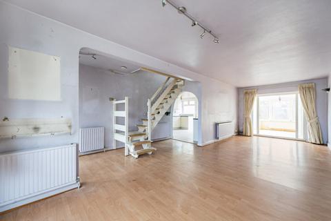 61 Powder Mill Lane, Twickenham, TW2 6EF