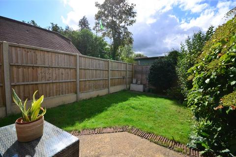 7 Engalee, East Grinstead, RH19 1FE