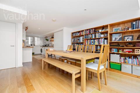 3 bedroom maisonette for sale, Richmond Terrace, Brighton, East Sussex, BN2