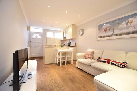 1 bedroom apartment for sale, Wadham Road, London SW15