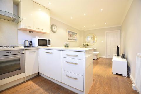 1 bedroom apartment for sale, Wadham Road, London SW15