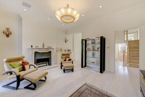 4 bedroom terraced house to rent, Wilton Place, Belgravia, London, SW1X