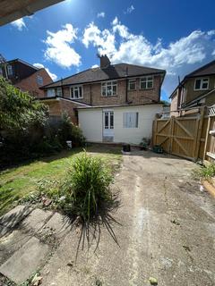 3 bedroom semi-detached house to rent, Lyncroft Avenue, Pinner HA5