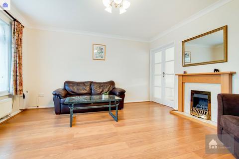 4 bedroom semi-detached house to rent, Marlborough Road, Slough SL3