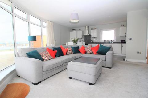 2 bedroom apartment to rent, Lifeboat Quay, Poole