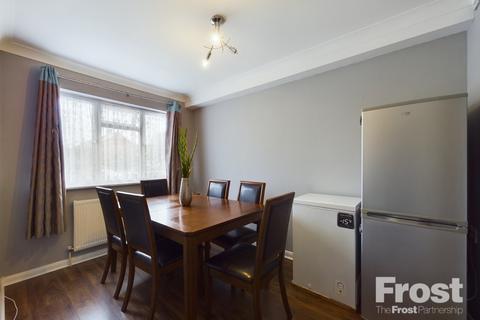 23 Maxwell Road, Ashford, TW15 1RL