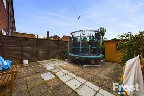 23 Maxwell Road, Ashford, TW15 1RL