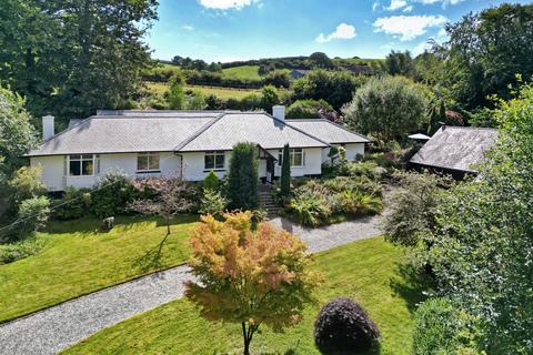 4 bedroom bungalow for sale, Moretonhampstead, Newton Abbot, Devon, TQ13