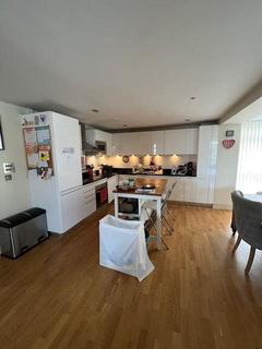 2 bedroom flat to rent, The Woodlands, Hayes Road, Sully