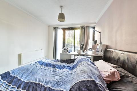 Earls Court Road, Earls Court, London, SW5