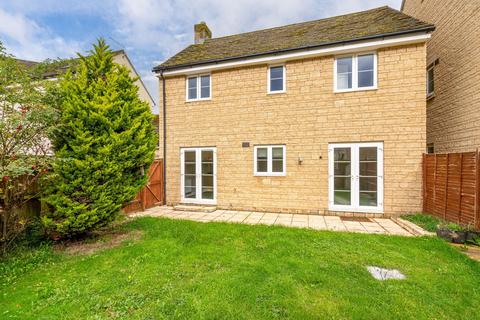 3 bedroom detached house for sale, Tetbury Hill, Malmesbury