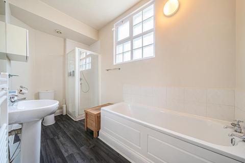 2 bedroom flat for sale, Wilfred Owen Close, Wimbledon