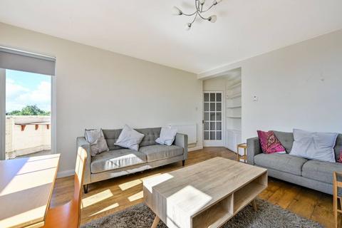 2 bedroom flat for sale, Grand Drive, New Malden, London, SW20