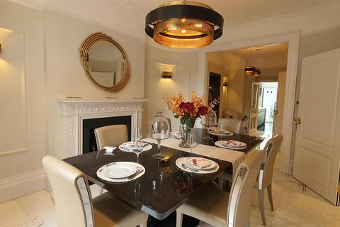 3 bedroom terraced house to rent, Albion Street, London