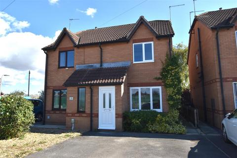 2 bedroom semi-detached house to rent, Hollywell Close, Hopewell Road, Hull