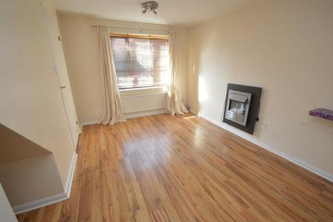 2 bedroom house to rent, Herons Court, Nottingham, Nottinghamshire, NG2