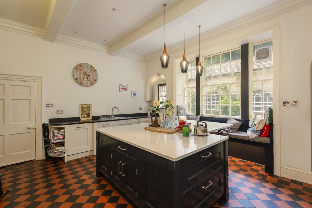 Kitchen/Breakfast Room