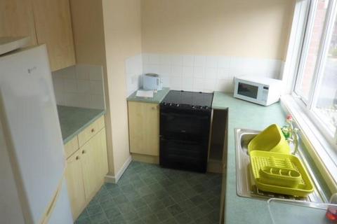 2 bedroom apartment to rent, Milton Road, Weymouth