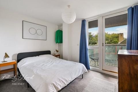 1 bedroom flat for sale, Sedgwick Street, Hackney, E9