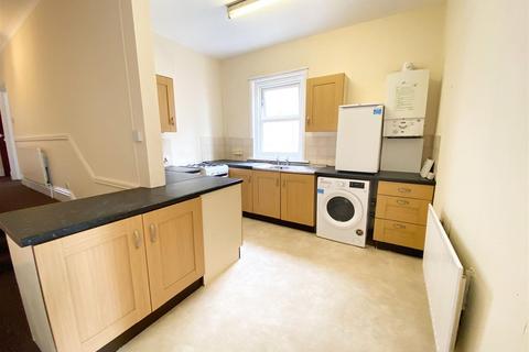 2 bedroom flat to rent, St Leonards Road, Bexhill On Sea